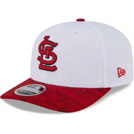 New Era St Louis Cardinals 2025 Clubhouse Alt Stretch 9SEVENTY Adjustable Hat - White